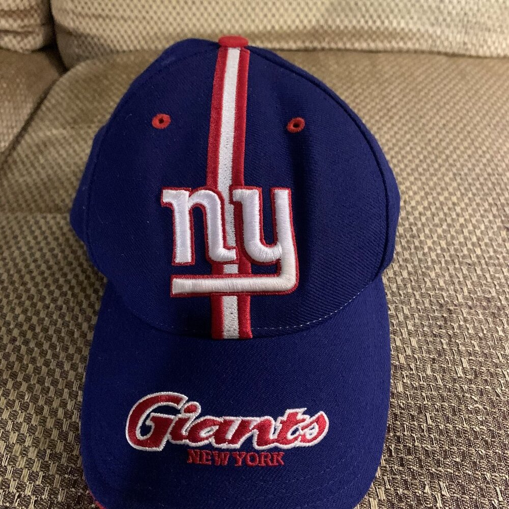 Twins Enterprise New York Giants Hat Blue Red White NFL Adjustable Cap Vintage
